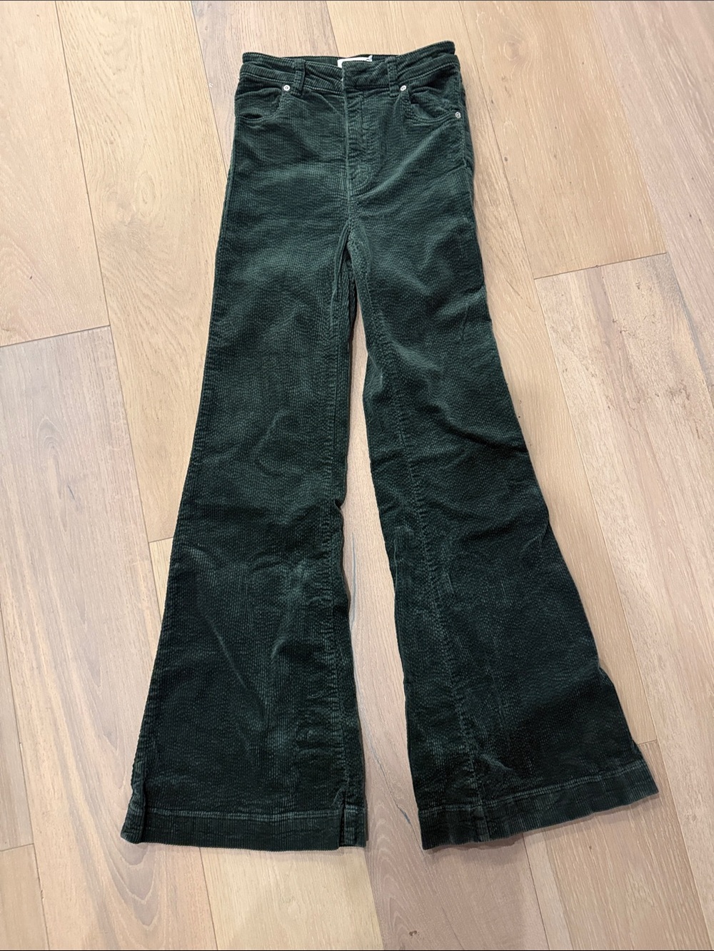 Rolla’s Corduroy Eastcoast Flare Jean - Ivy Cord - Picture 5 of 5